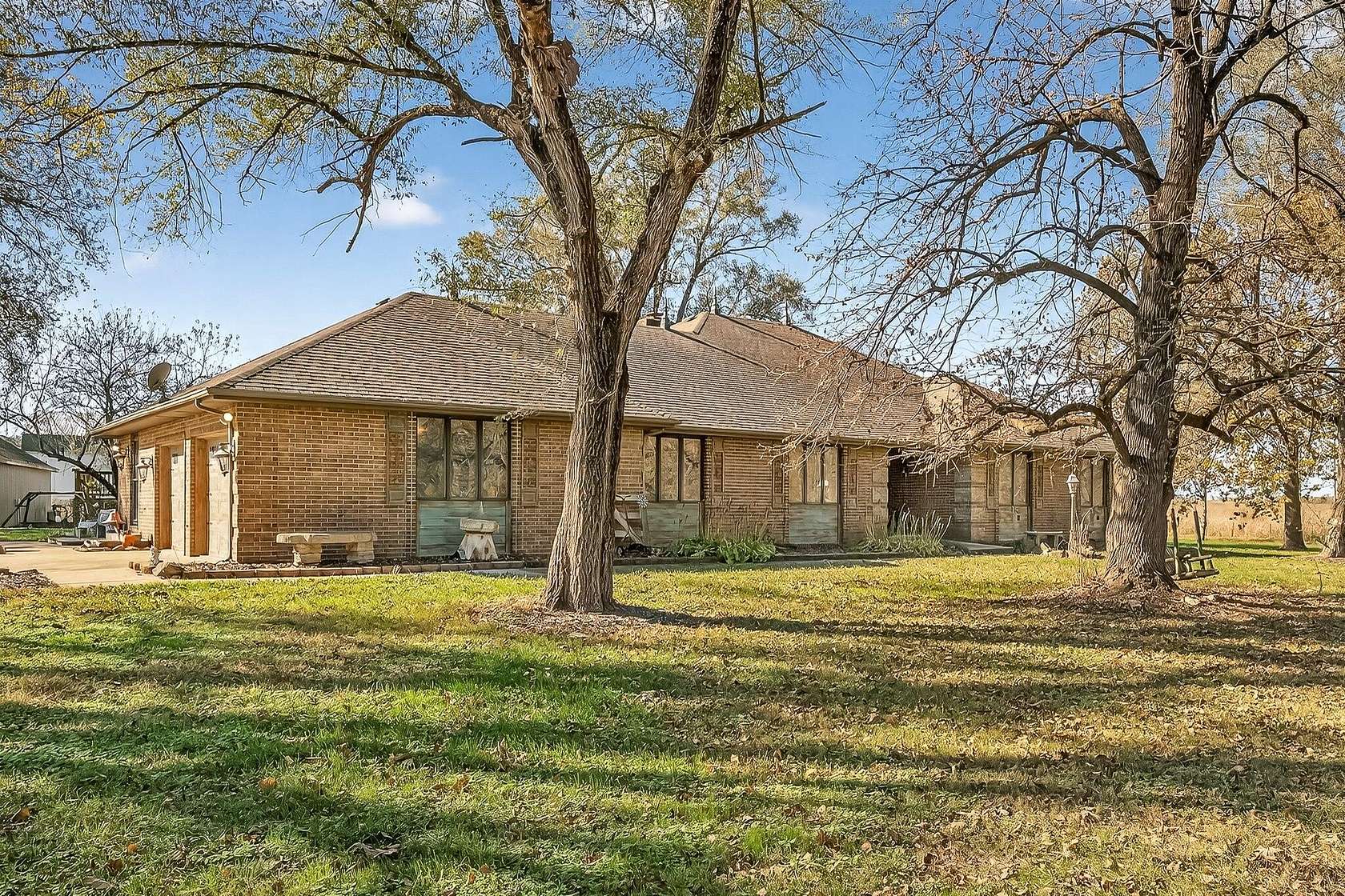 5.57 Acres of Residential Land with Home for Sale in Seymour, Missouri