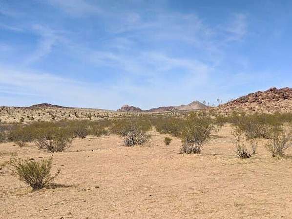 5 Acres of Land for Sale in Dolan Springs, Arizona