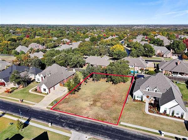 0.35 Acres of Residential Land for Sale in Edmond, Oklahoma