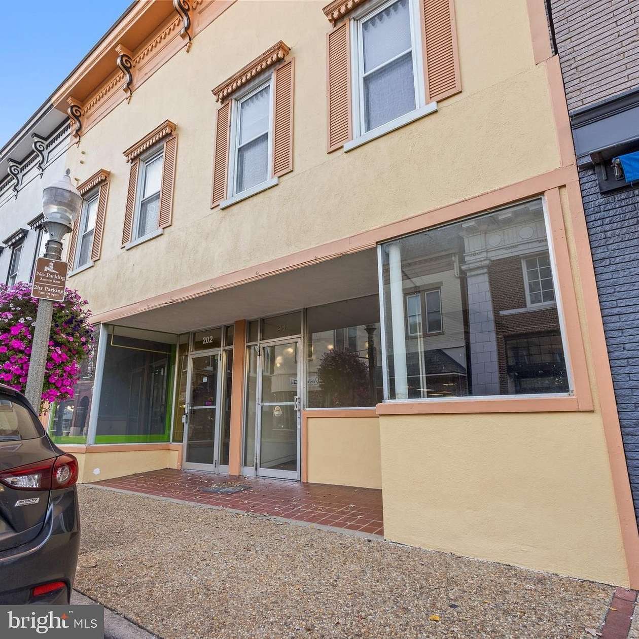 0.16 Acres of Mixed-Use Land for Sale in Front Royal, Virginia