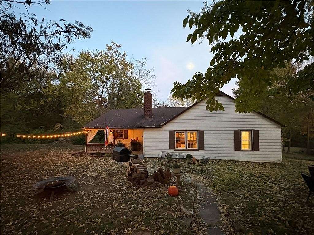 5.68 Acres of Residential Land with Home for Sale in Raytown, Missouri