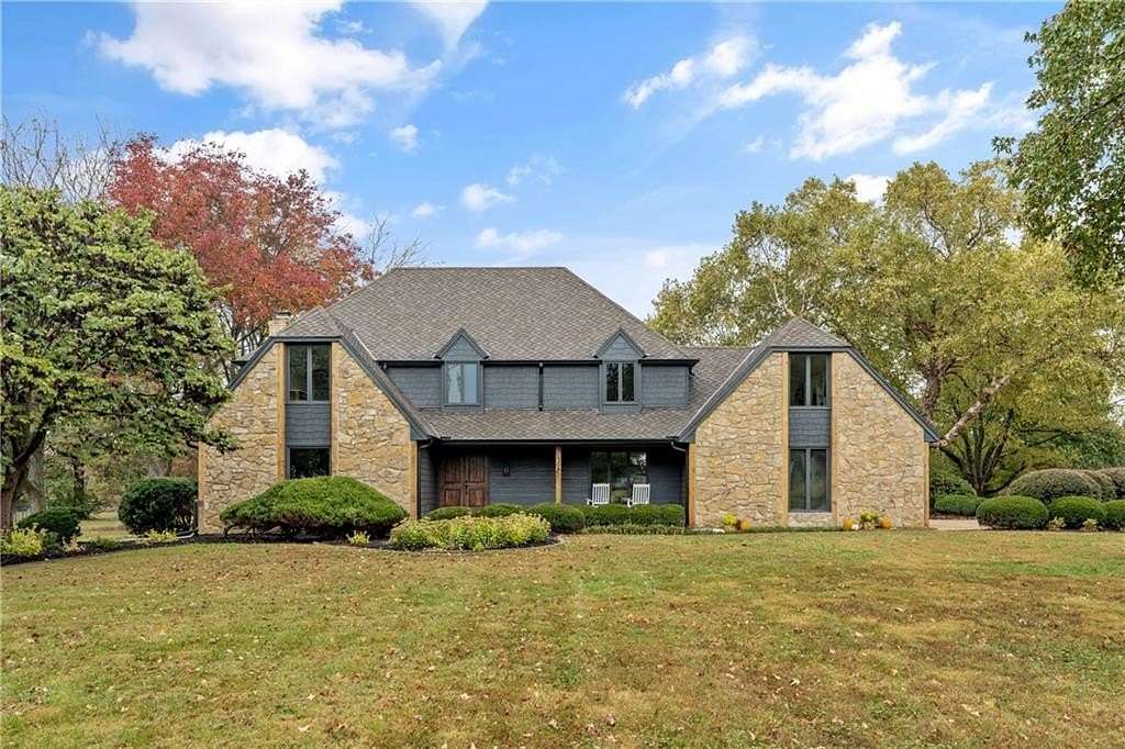 2 Acres of Residential Land with Home for Sale in Stilwell, Kansas