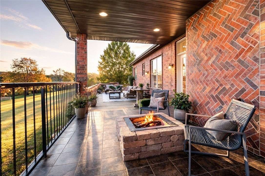 2.5 Acres of Land with Home for Sale in Fayetteville, Arkansas