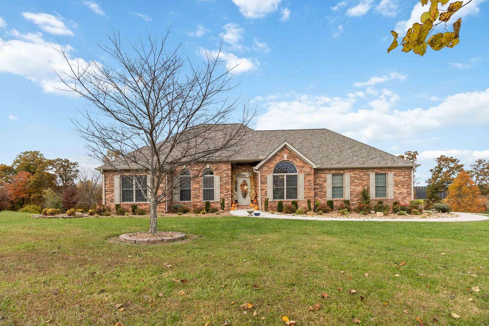 3 Acres of Residential Land with Home for Sale in London, Kentucky