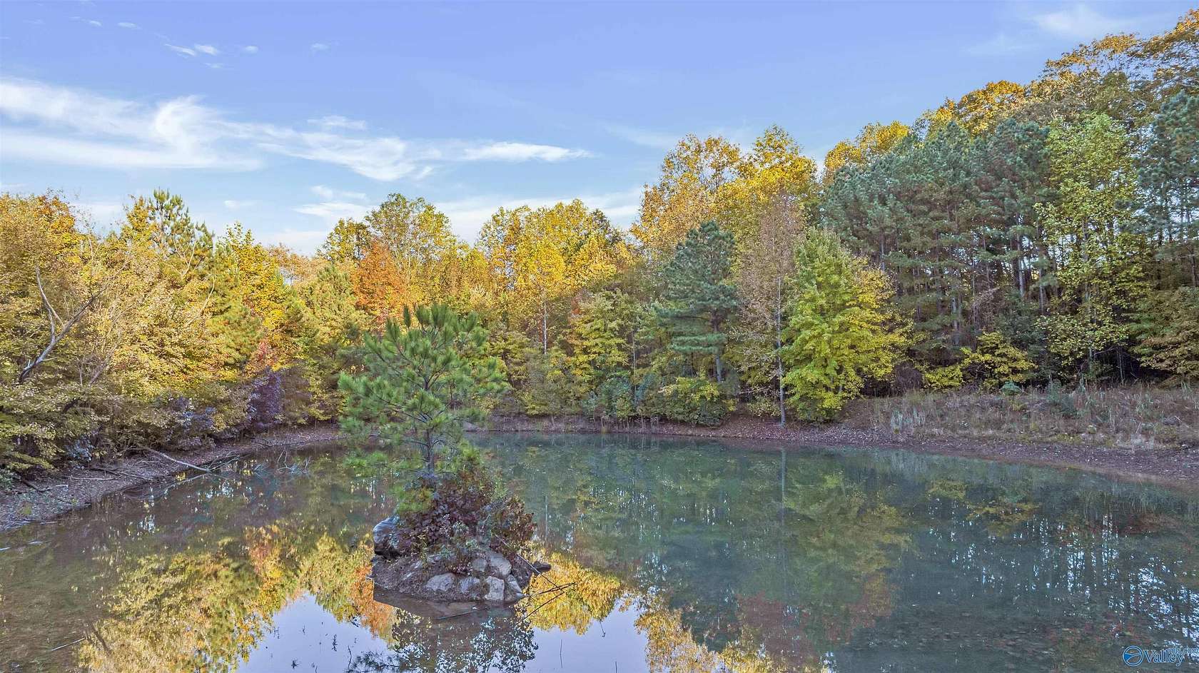10.6 Acres of Land for Sale in Fort Payne, Alabama