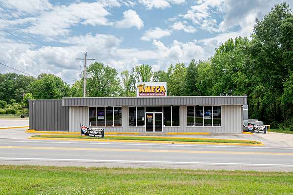 2.29 Acres of Improved Mixed-Use Land for Sale in Monticello, Arkansas
