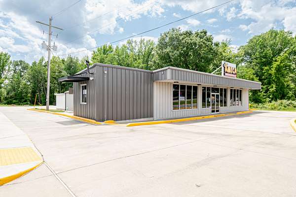2.29 Acres of Improved Mixed-Use Land for Sale in Monticello, Arkansas