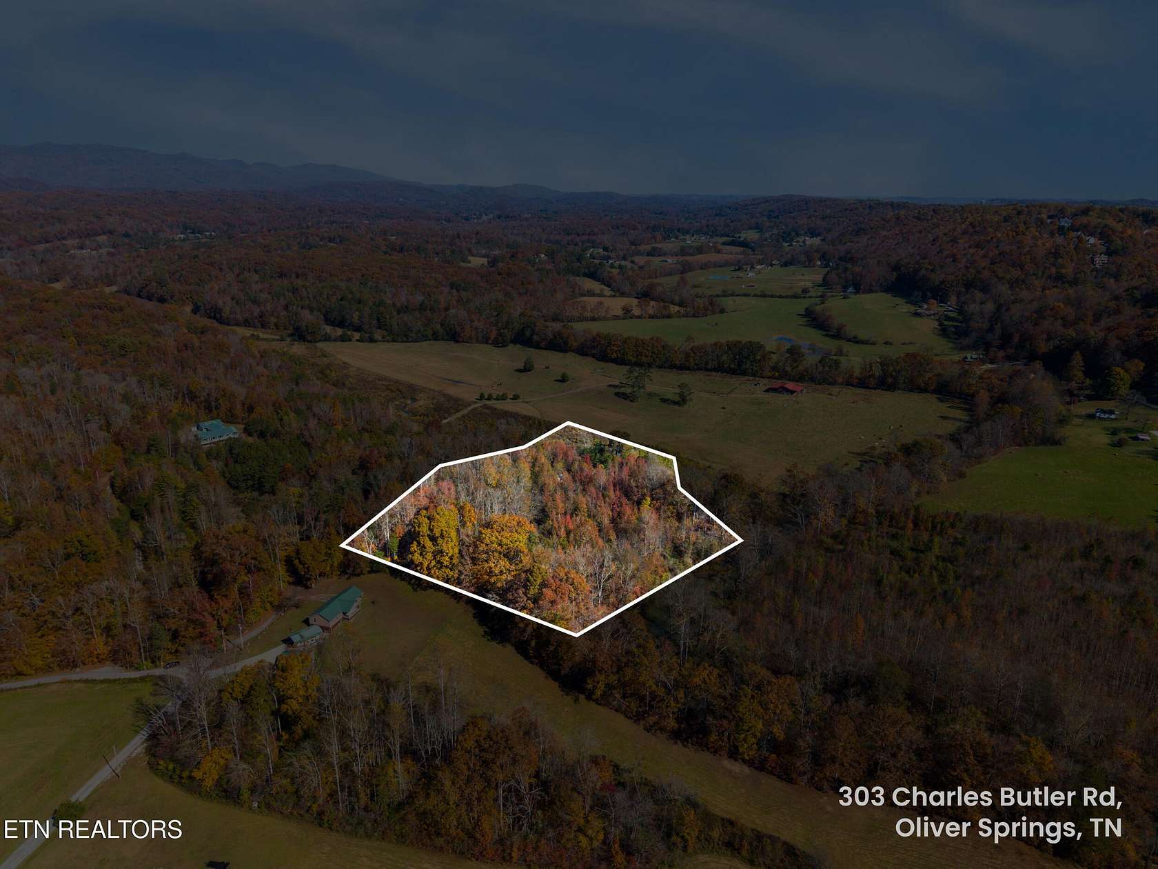 6 Acres of Residential Land for Sale in Oliver Springs, Tennessee