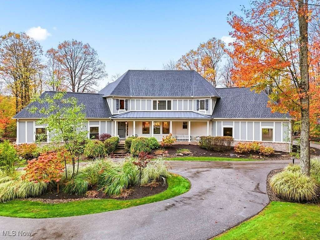 5.72 Acres of Residential Land with Home for Sale in Chagrin Falls, Ohio