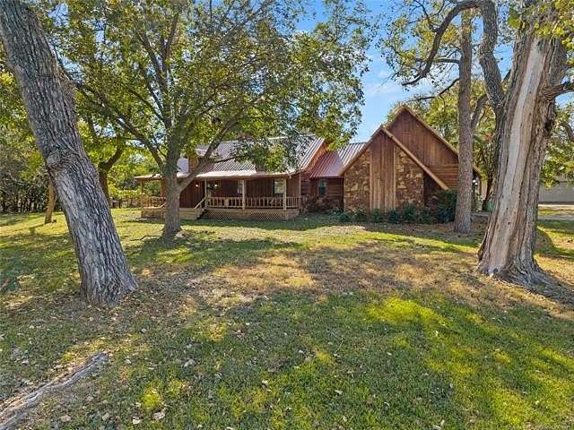 3.7 Acres of Residential Land with Home for Sale in Ardmore, Oklahoma