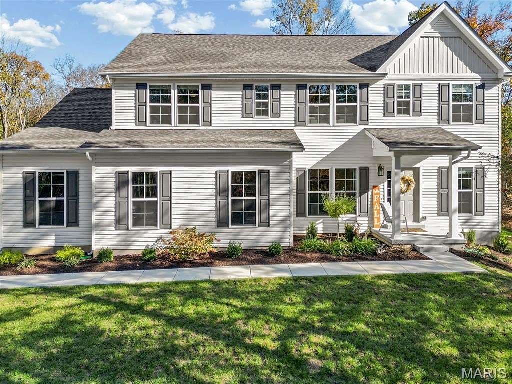 10 Acres of Land with Home for Sale in Hillsboro, Missouri