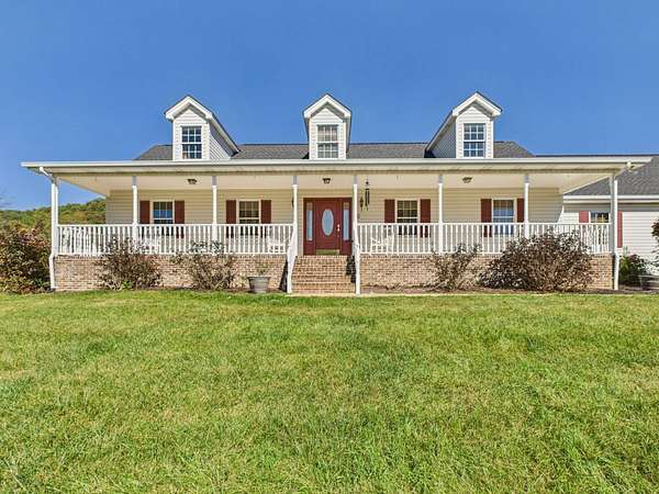 2.46 Acres of Residential Land with Home for Sale in Abingdon, Virginia