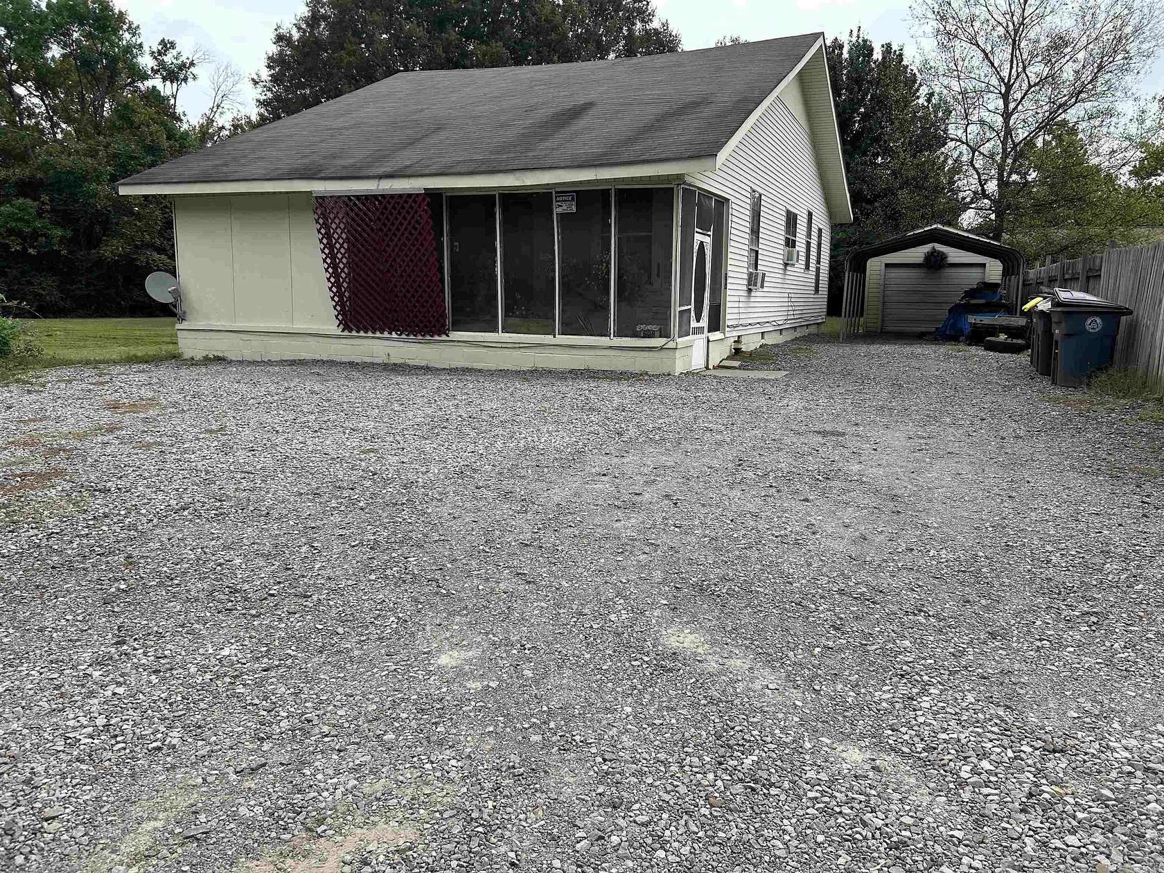 3.5 Acres of Residential Land with Home for Sale in Searcy, Arkansas