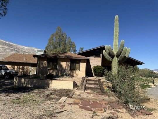 14.9 Acres of Recreational Land with Home for Sale in Miami, Arizona