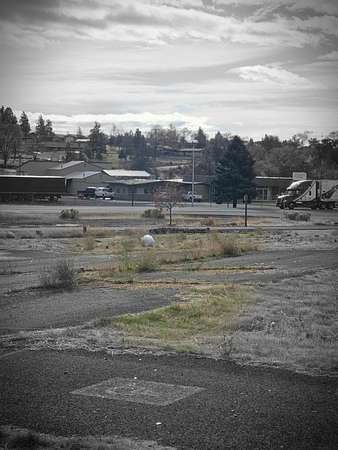 0.92 Acres of Commercial Land for Sale in Madras, Oregon