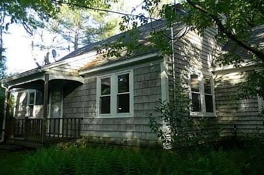 Residential Land with Home for Lease in Rehoboth, Massachusetts