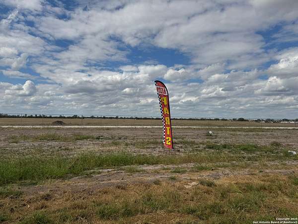 5 Acres of Mixed-Use Land for Sale in La Pryor, Texas