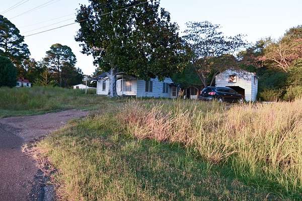 1 Acre of Residential Land for Sale in Pittsboro, Mississippi