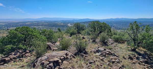 1.27 Acres of Land for Sale in Prescott, Arizona
