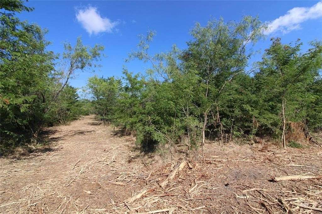 9.39 Acres of Residential Land for Sale in Kemp, Texas