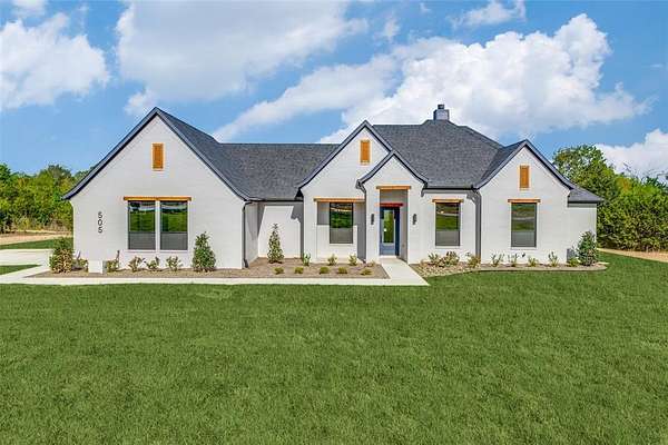 2 Acres of Residential Land with Home for Sale in Weatherford, Texas