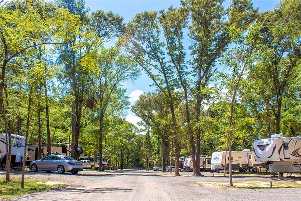 3 Acres of Mixed-Use Land for Sale in Athens, Texas
