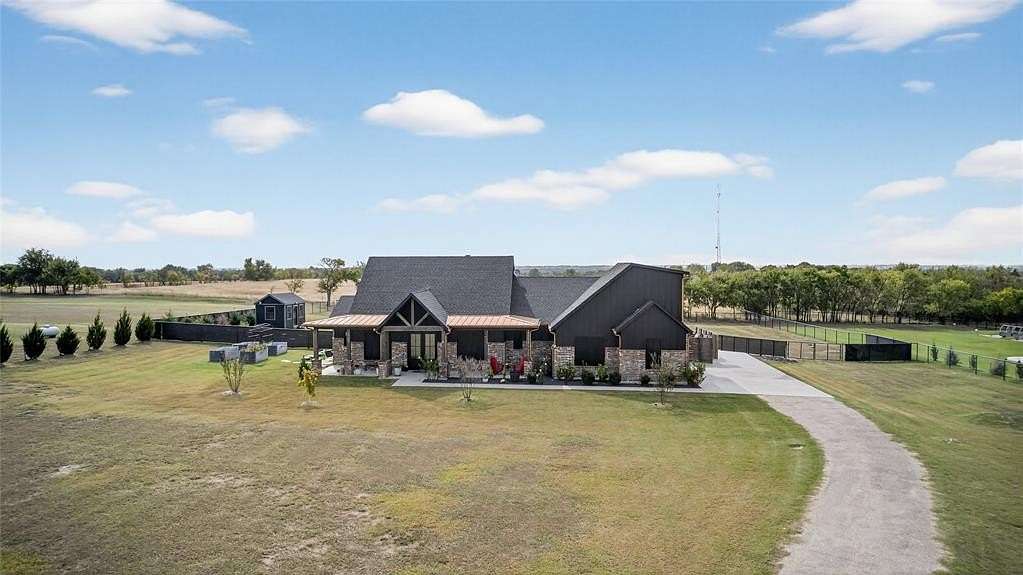 2 Acres of Land with Home for Sale in Sanger, Texas