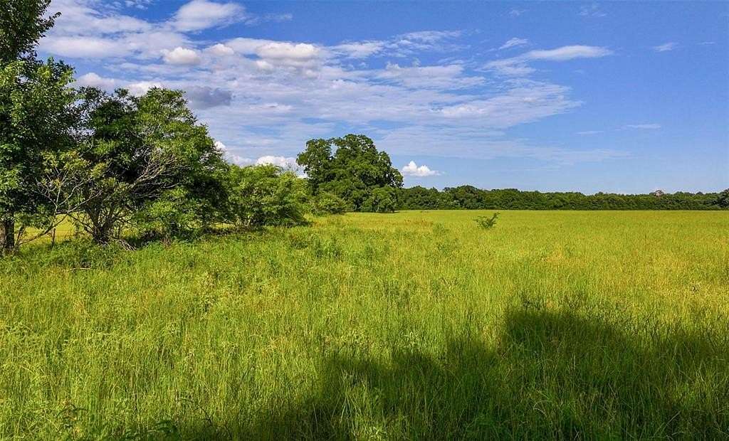 359 Acres of Recreational Land & Farm for Sale in Kemp, Texas