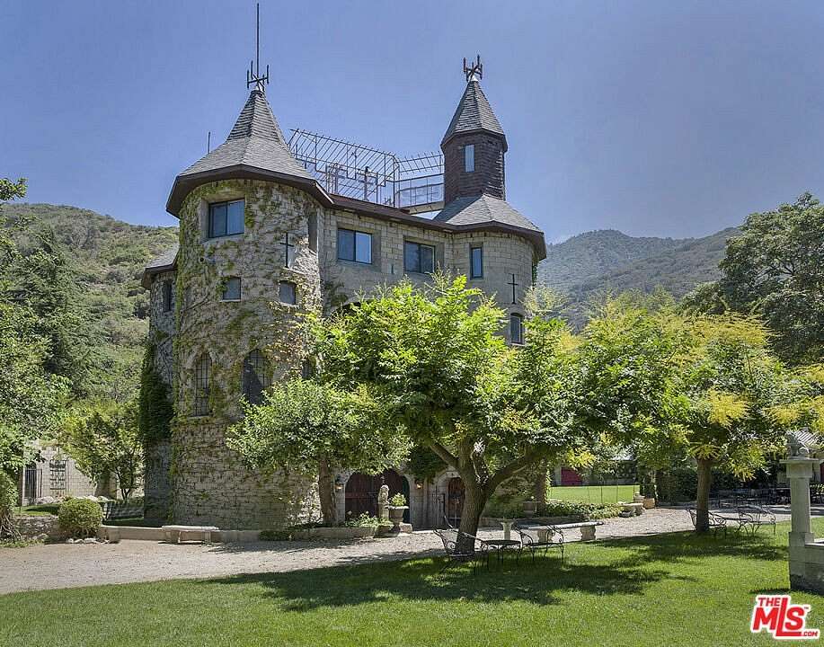 6.73 Acres of Residential Land with Home for Sale in Oak Glen, California