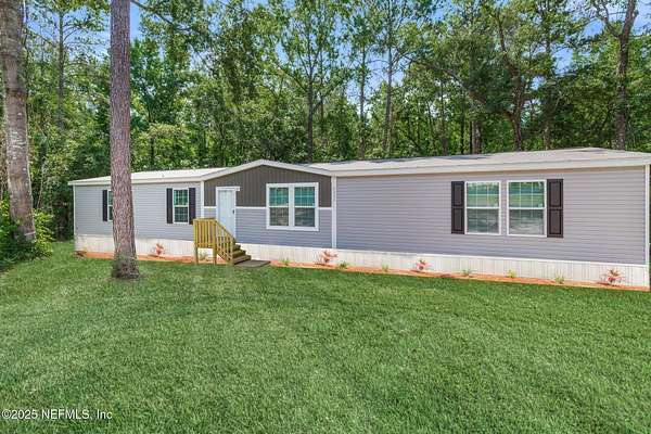 1.59 Acres of Residential Land with Home for Sale in Middleburg, Florida