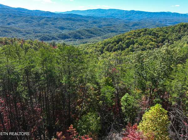 5 Acres of Residential Land for Sale in Maryville, Tennessee