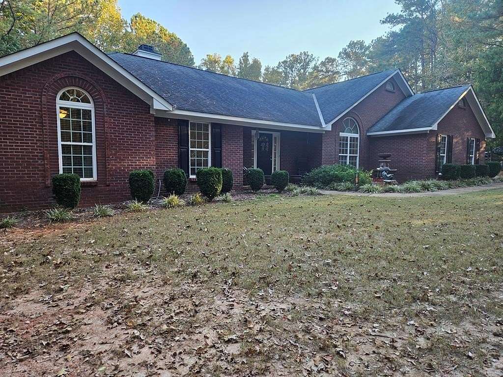 2.49 Acres of Residential Land with Home for Sale in Hamilton, Georgia