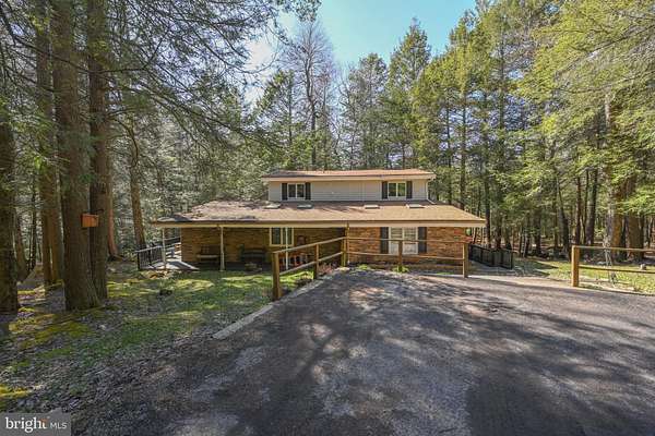 1.52 Acres of Residential Land with Home for Sale in Oakland, Maryland