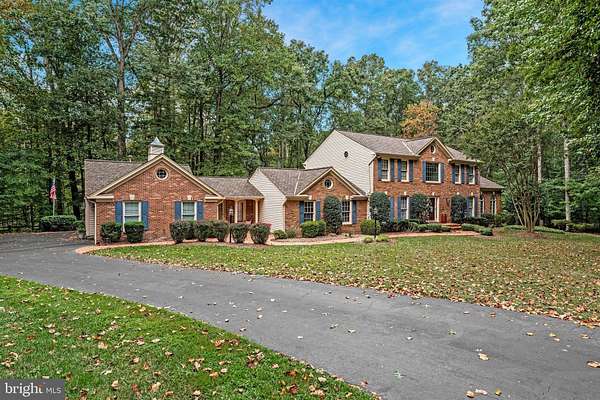 1.63 Acres of Residential Land with Home for Sale in Fairfax Station, Virginia