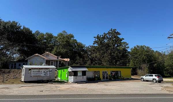 5.5 Acres of Land for Sale in Center, Texas