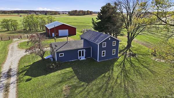 2.47 Acres of Residential Land with Home for Sale in Harlan, Indiana