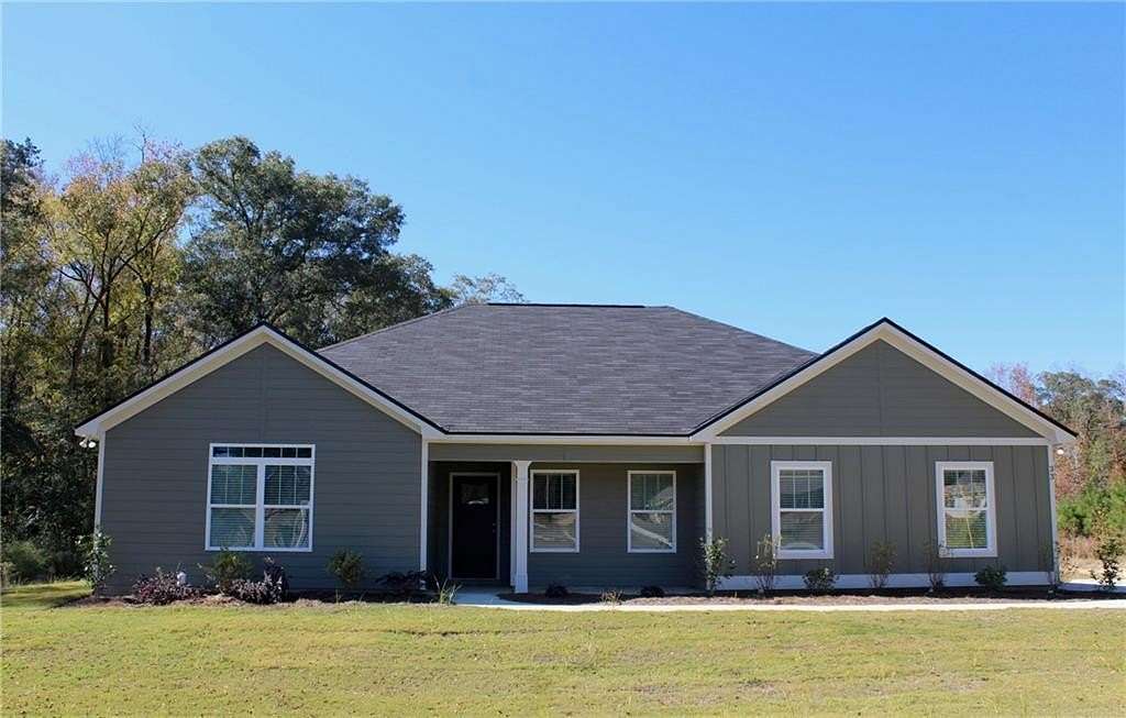 3 Acres of Residential Land with Home for Sale in Phenix City, Alabama