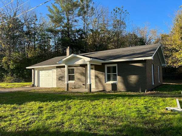 1.7 Acres of Residential Land with Home for Sale in Somerset, Kentucky