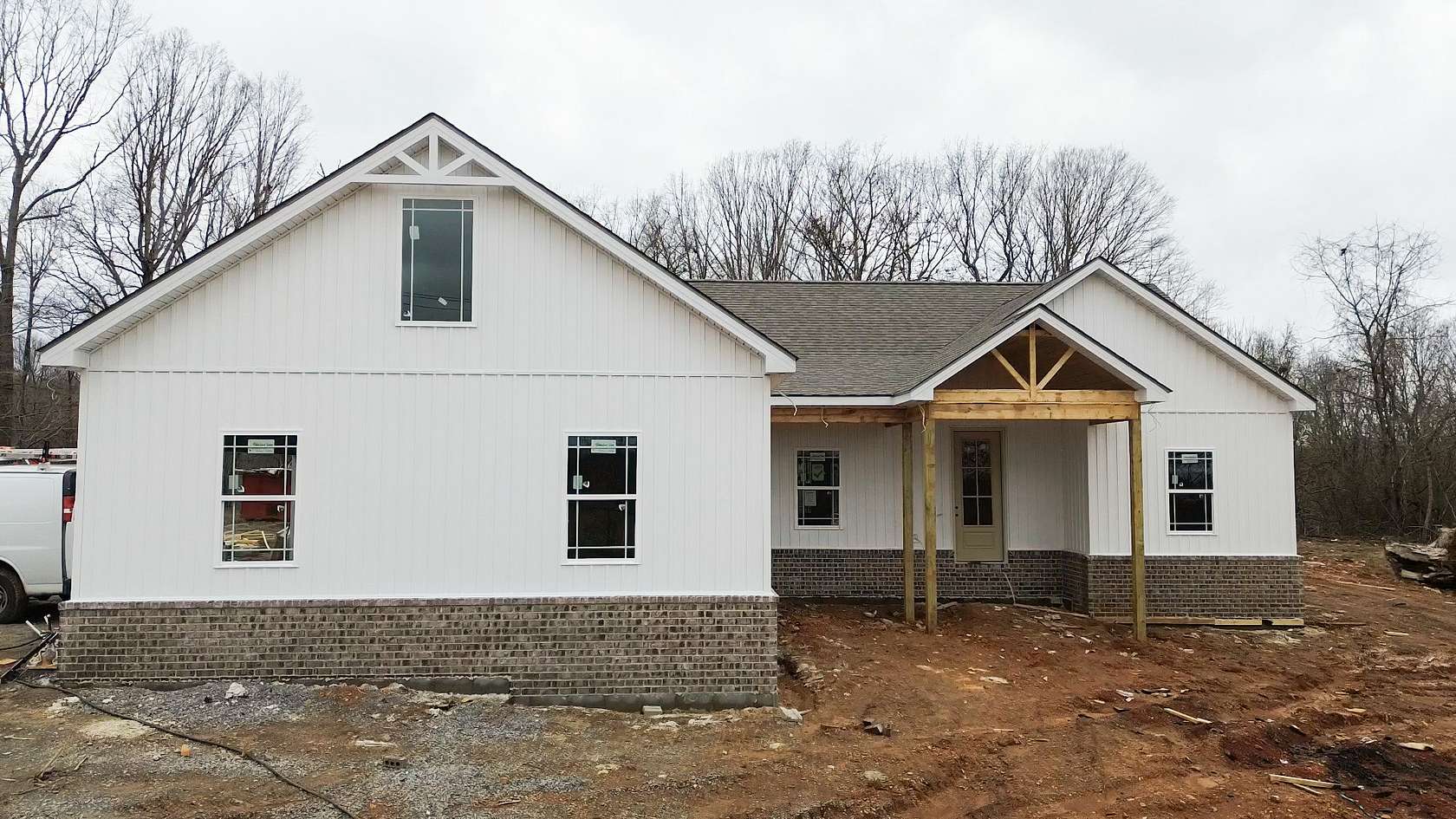 5.34 Acres of Land with Home for Sale in Clarksville, Tennessee