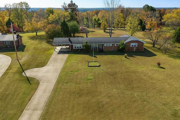 2.2 Acres of Residential Land with Home for Auction in Ashland City, Tennessee