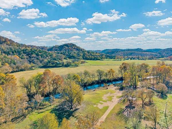 1 Acre of Land for Sale in Gainesboro, Tennessee