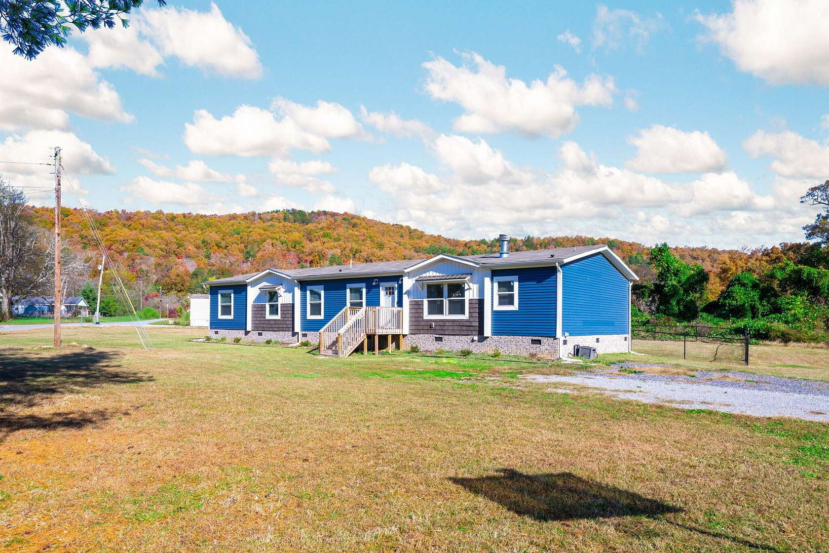 1.5 Acres of Residential Land with Home for Sale in Bakewell, Tennessee