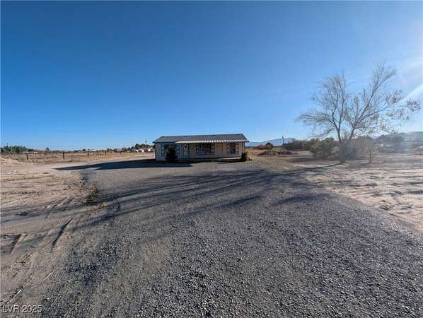 2.3 Acres of Residential Land with Home for Lease in Pahrump, Nevada