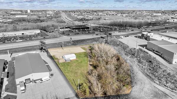 1.61 Acres of Improved Commercial Land for Sale in Dubuque, Iowa