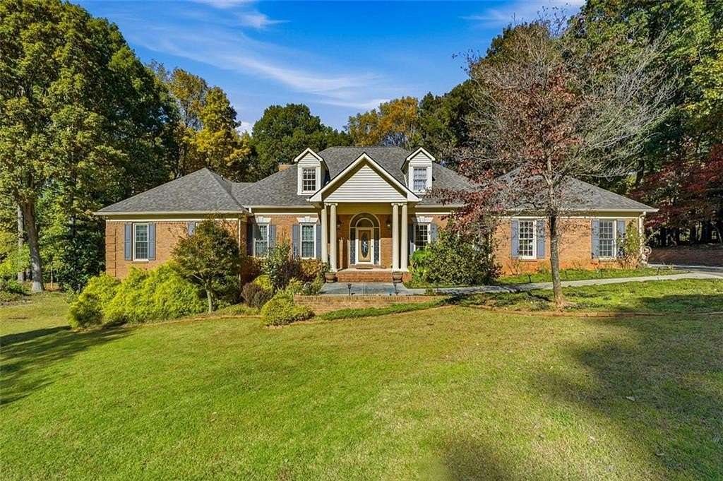 1.6 Acres of Residential Land with Home for Sale in Powder Springs, Georgia