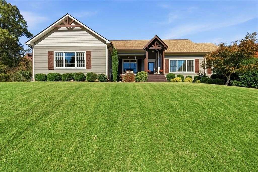 6 Acres of Residential Land with Home for Sale in Calhoun, Georgia