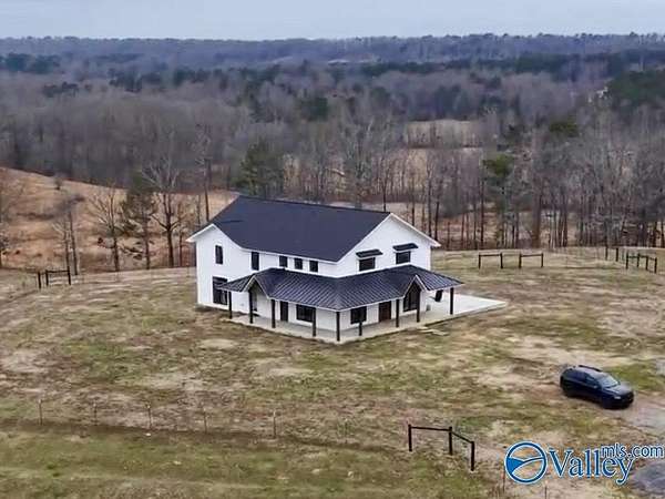 2.88 Acres of Residential Land with Home for Sale in Altoona, Alabama