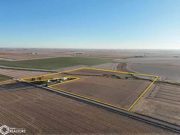 34 Acres of Agricultural Land for Sale in Blairstown, Iowa