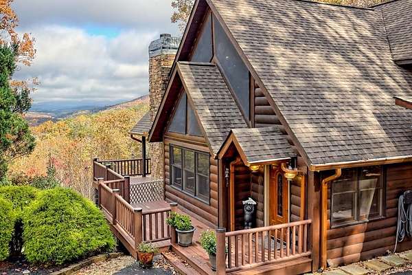 2.62 Acres of Residential Land with Home for Sale in Blairsville, Georgia