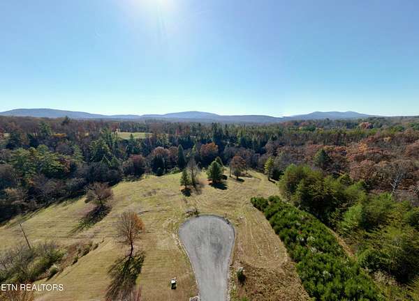 8 Acres of Land for Sale in Crossville, Tennessee